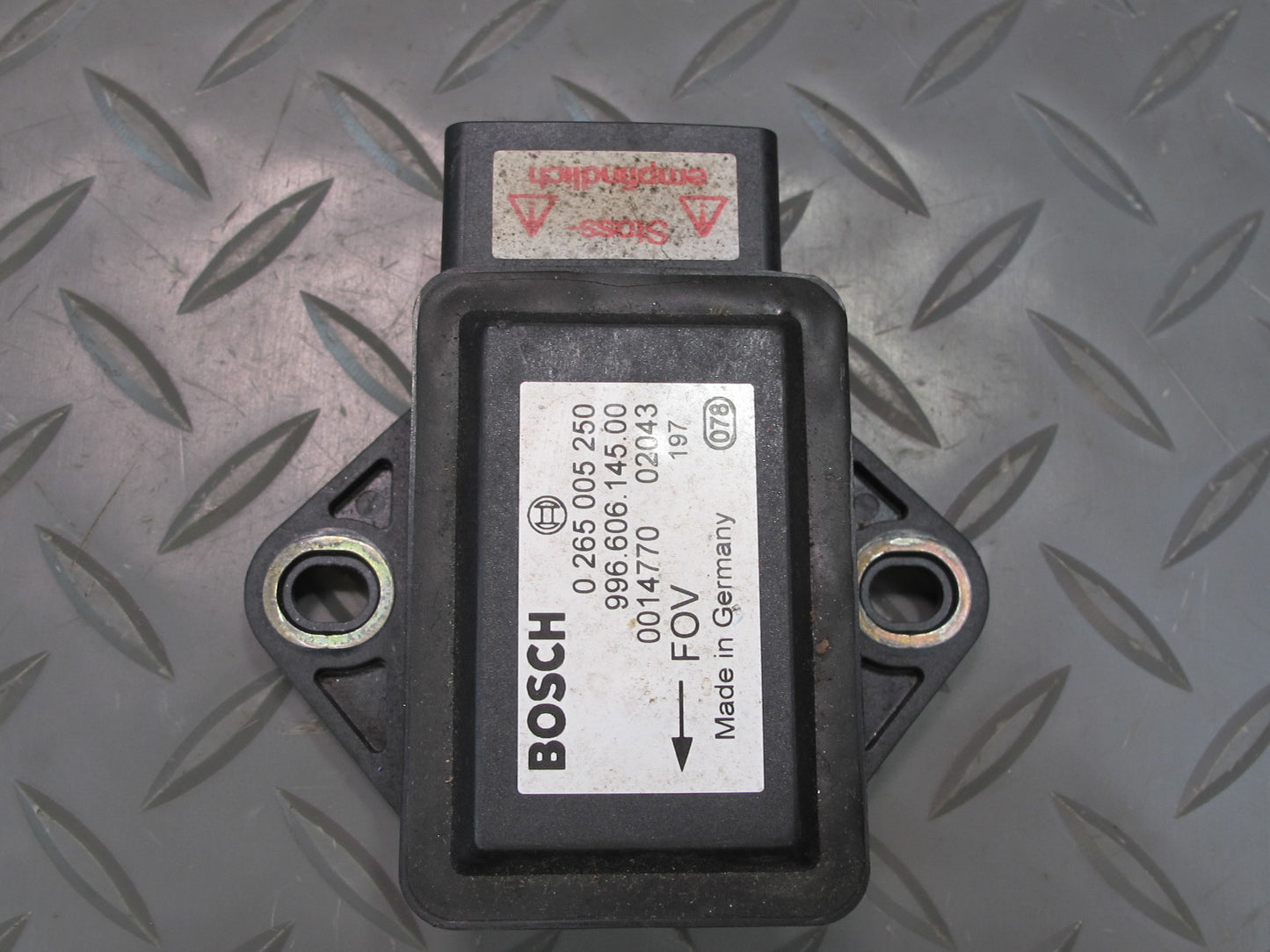 1999-2005 Porsche 911 996 YAW Turn Rate Acceleration Speed Sensor 99660614500