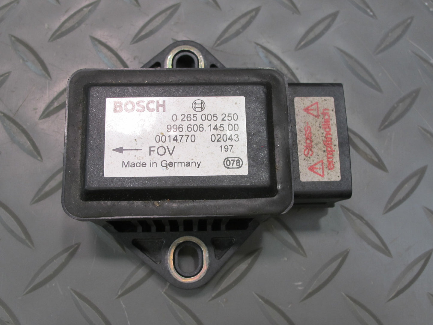 1999-2005 Porsche 911 996 YAW Turn Rate Acceleration Speed Sensor 99660614500