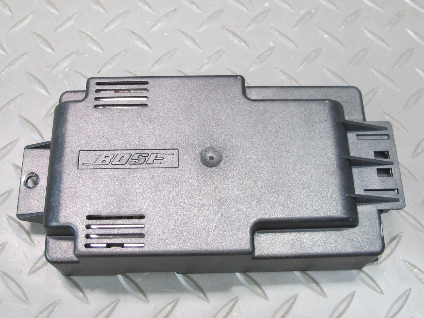 2002 Porsche 911 Carrera 996 Bose Additional Audio Amplifier AMP 99664534100
