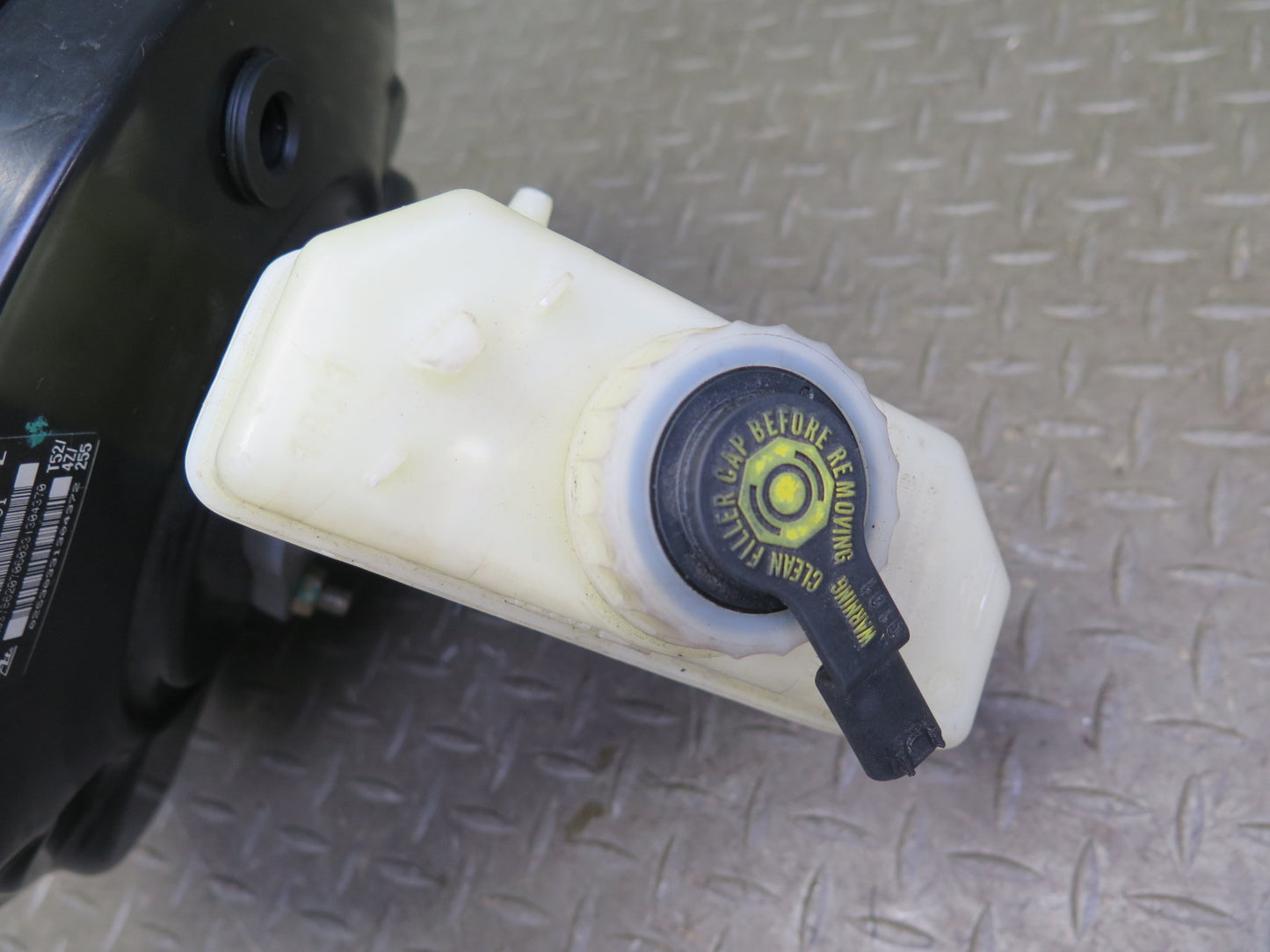 01-06 BMW E46 330ci Brake Master Cylinder Booster Fluid Reservoir 77K Miles OEM