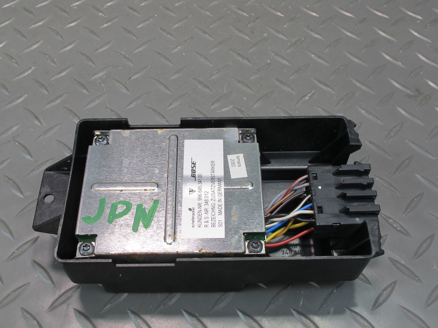 2002 Porsche 911 Carrera 996 Bose Additional Audio Amplifier AMP 99664534100