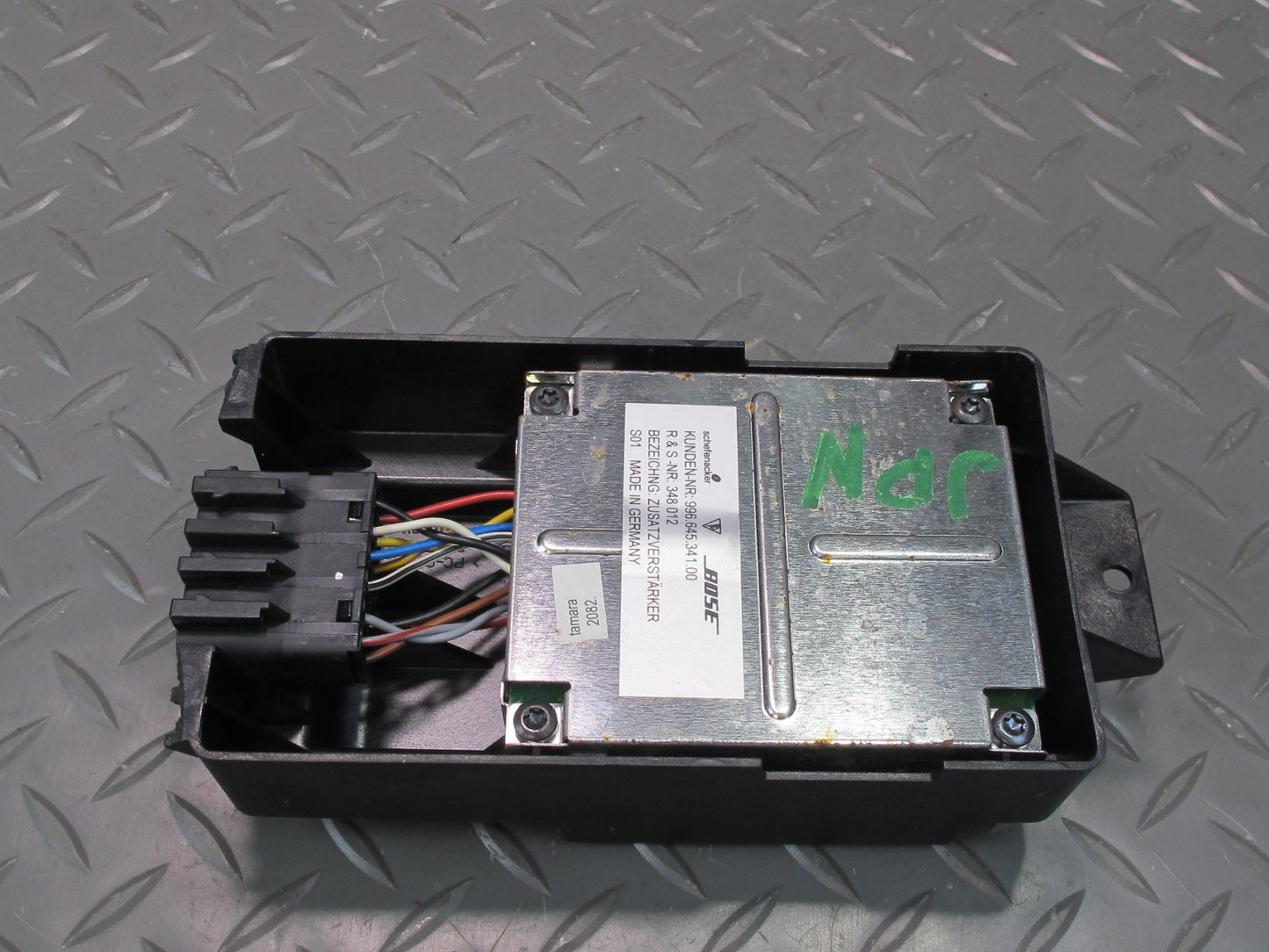 2002 Porsche 911 Carrera 996 Bose Additional Audio Amplifier AMP 99664534100