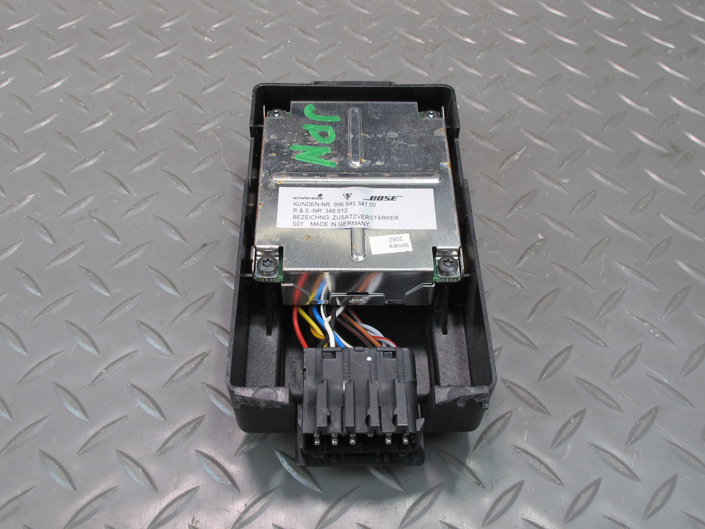 2002 Porsche 911 Carrera 996 Bose Additional Audio Amplifier AMP 99664534100