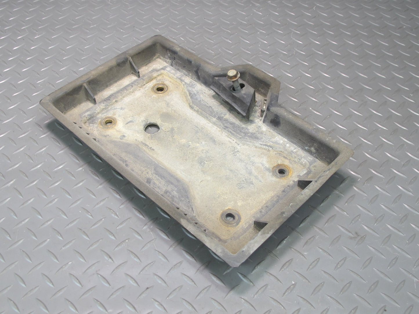 2008-2009 Hummer H2 Battery Tray Bracket Support