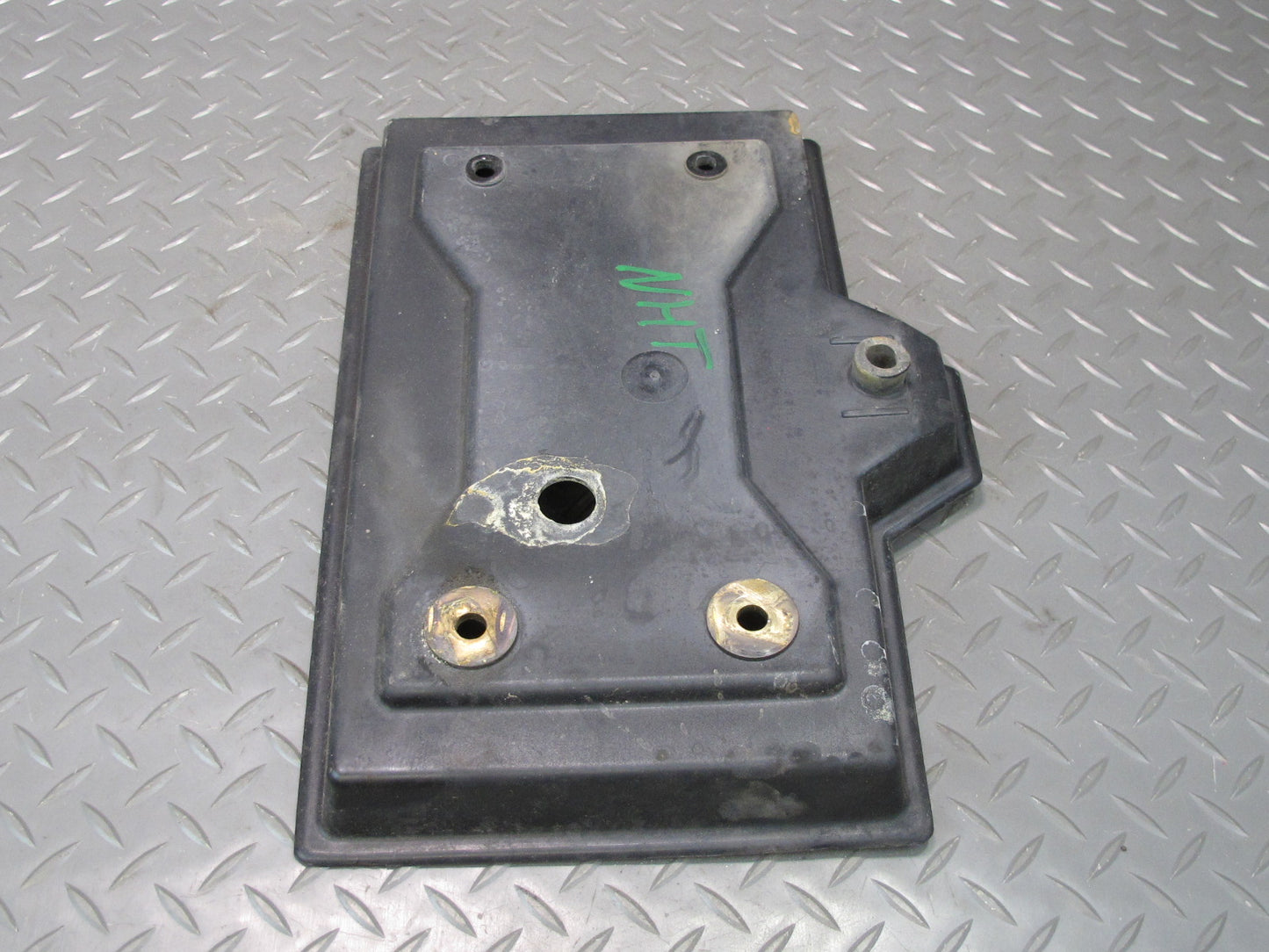 2008-2009 Hummer H2 Battery Tray Bracket Support