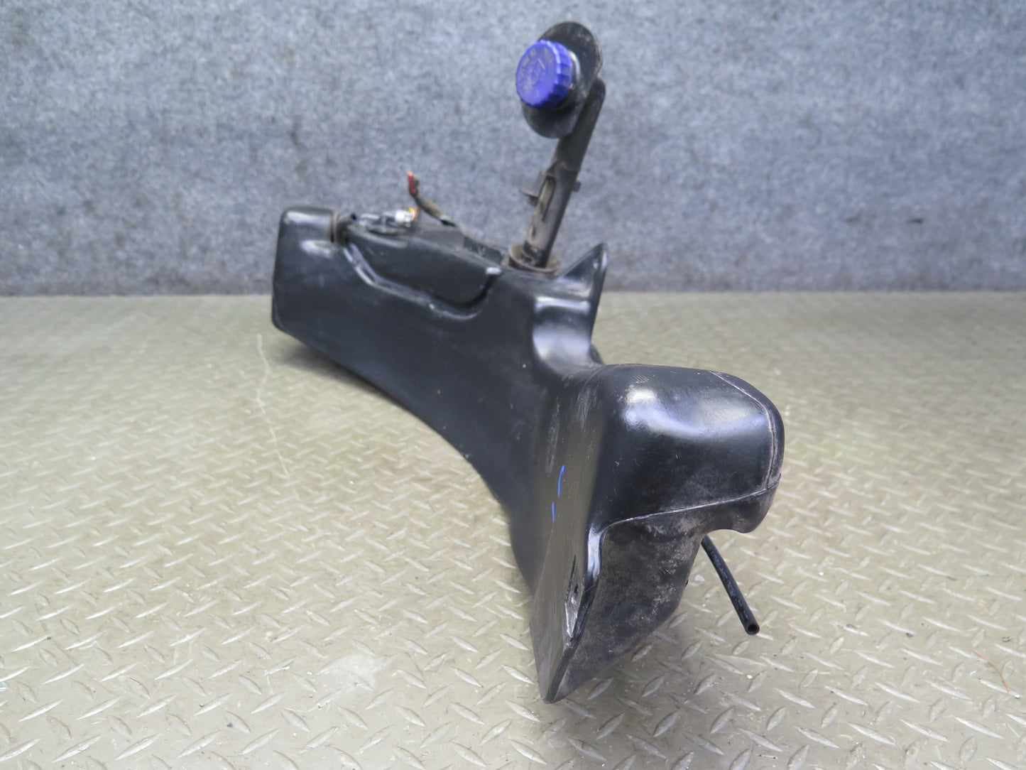 1999-2005 Porsche 911 Carrera 996 Windshield Washer Fluid Reservoir Tank w Pump