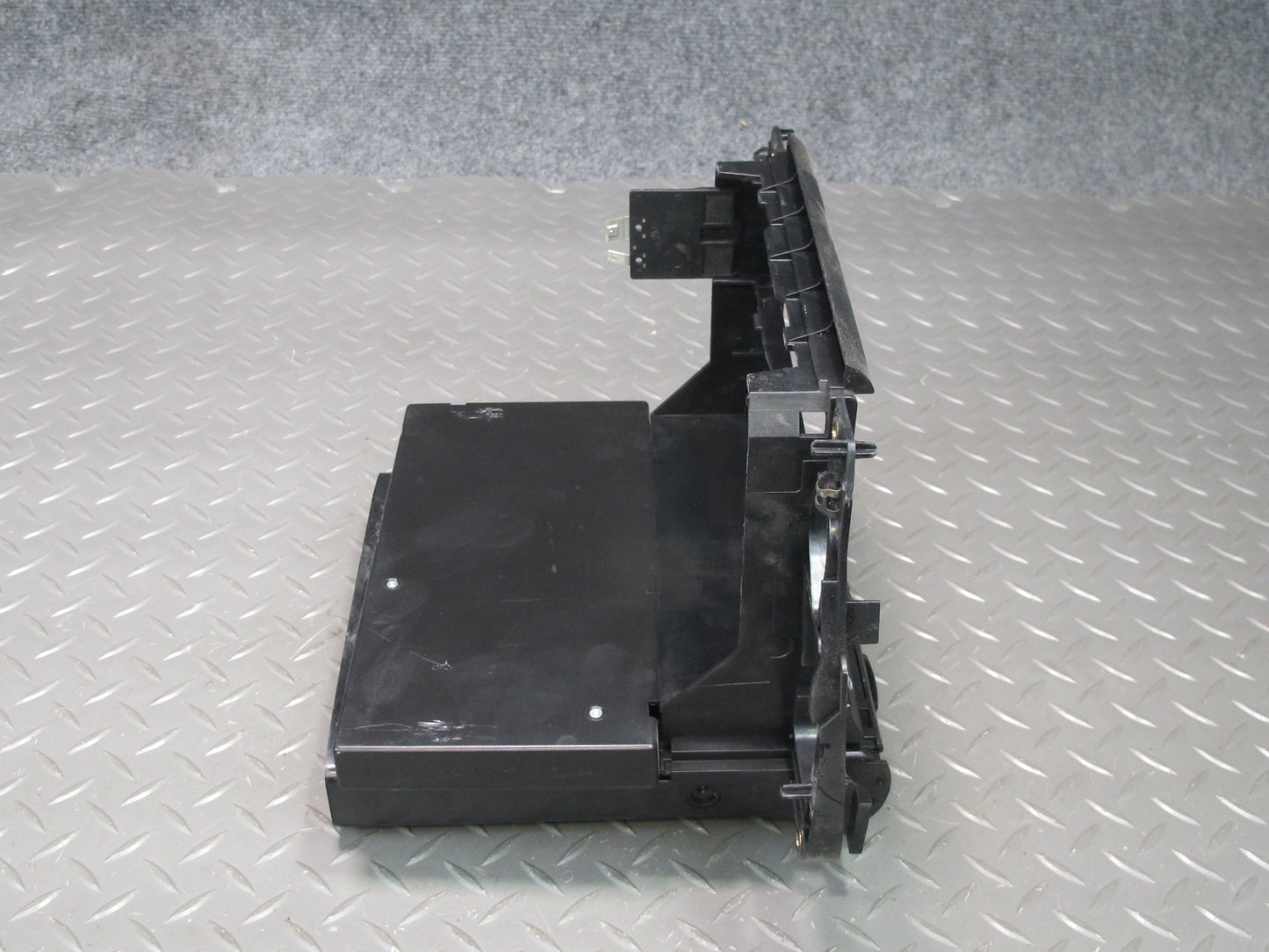 2003-2005 Porsche 911 996 Dash Center Air Vent w Support Frame Bracket