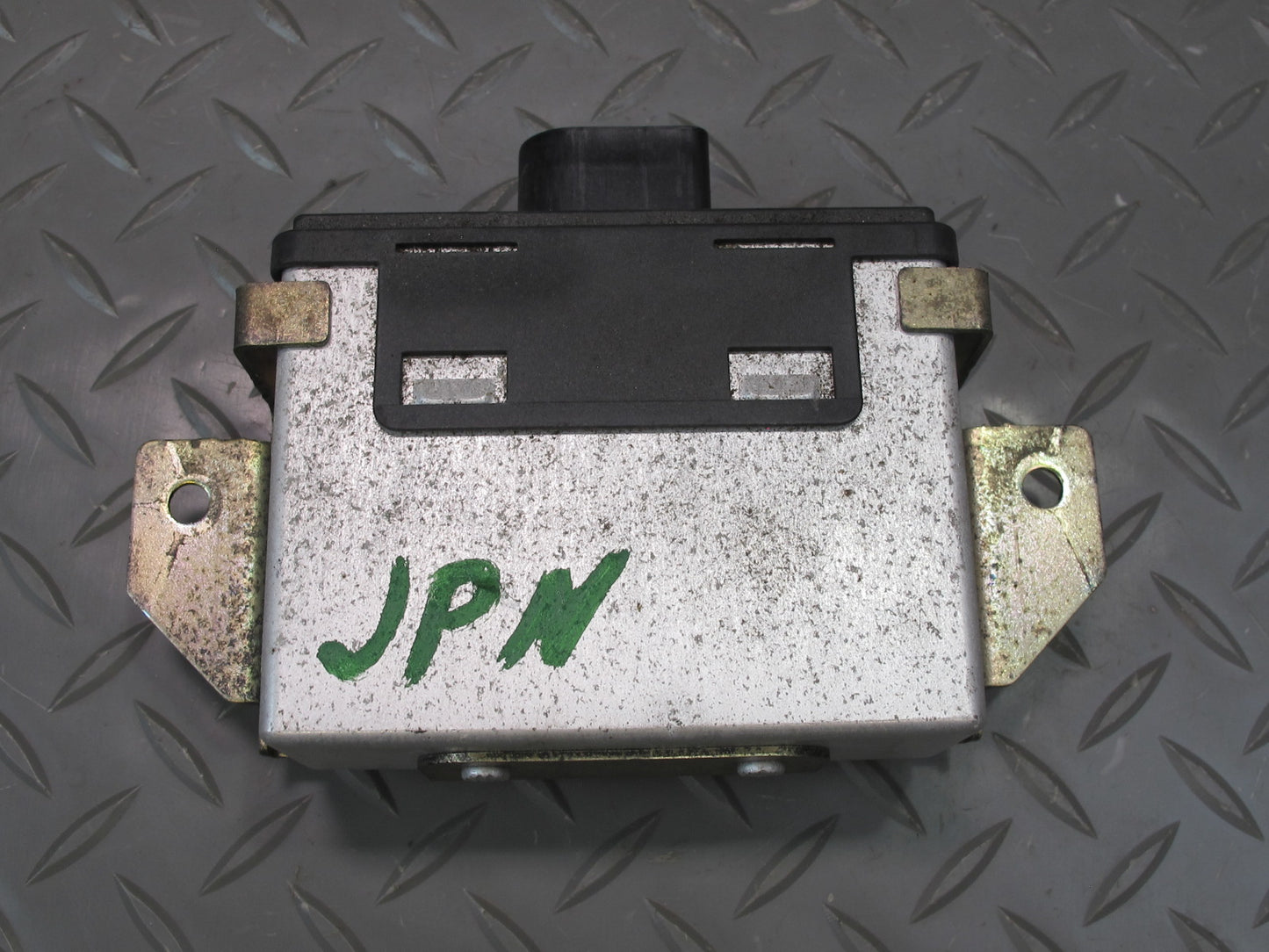 2002-2004 Porsche 911 996 Fuel Pump Control Module 99662011500