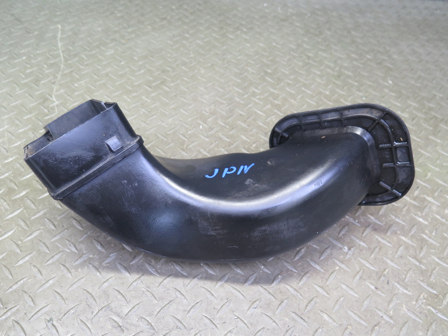 1999-2005 Porsche 911 Carrera 996 Air Intake Duct Tube Hose Line