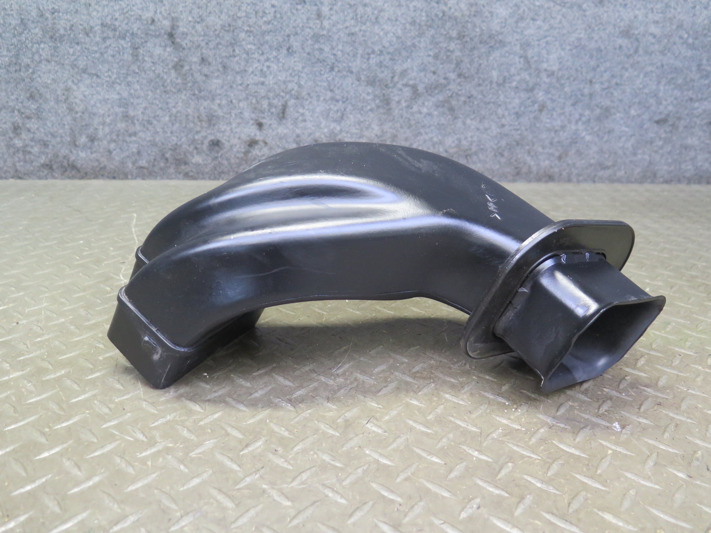 1999-2005 Porsche 911 Carrera 996 Air Intake Duct Tube Hose Line