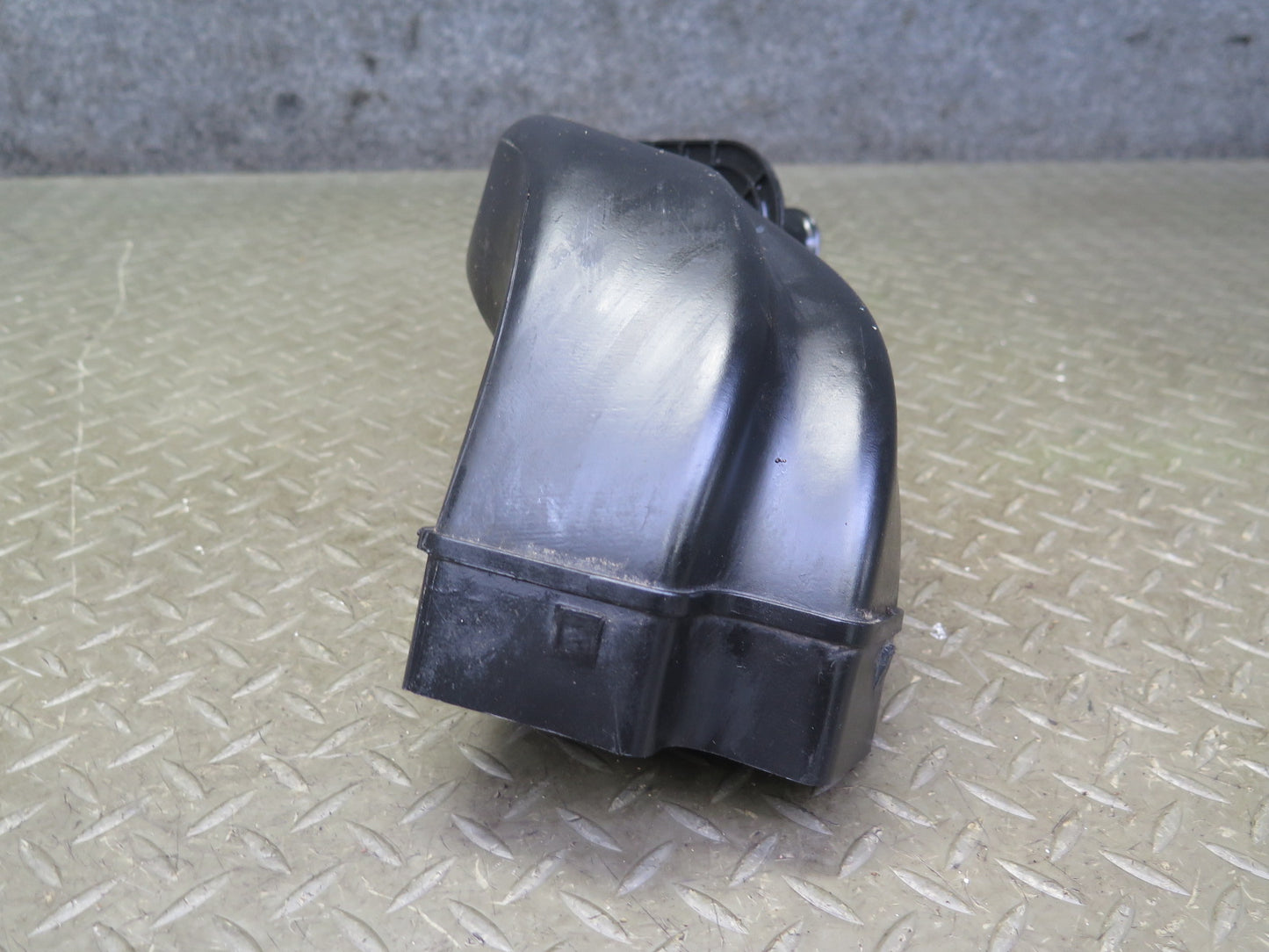 1999-2005 Porsche 911 Carrera 996 Air Intake Duct Tube Hose Line