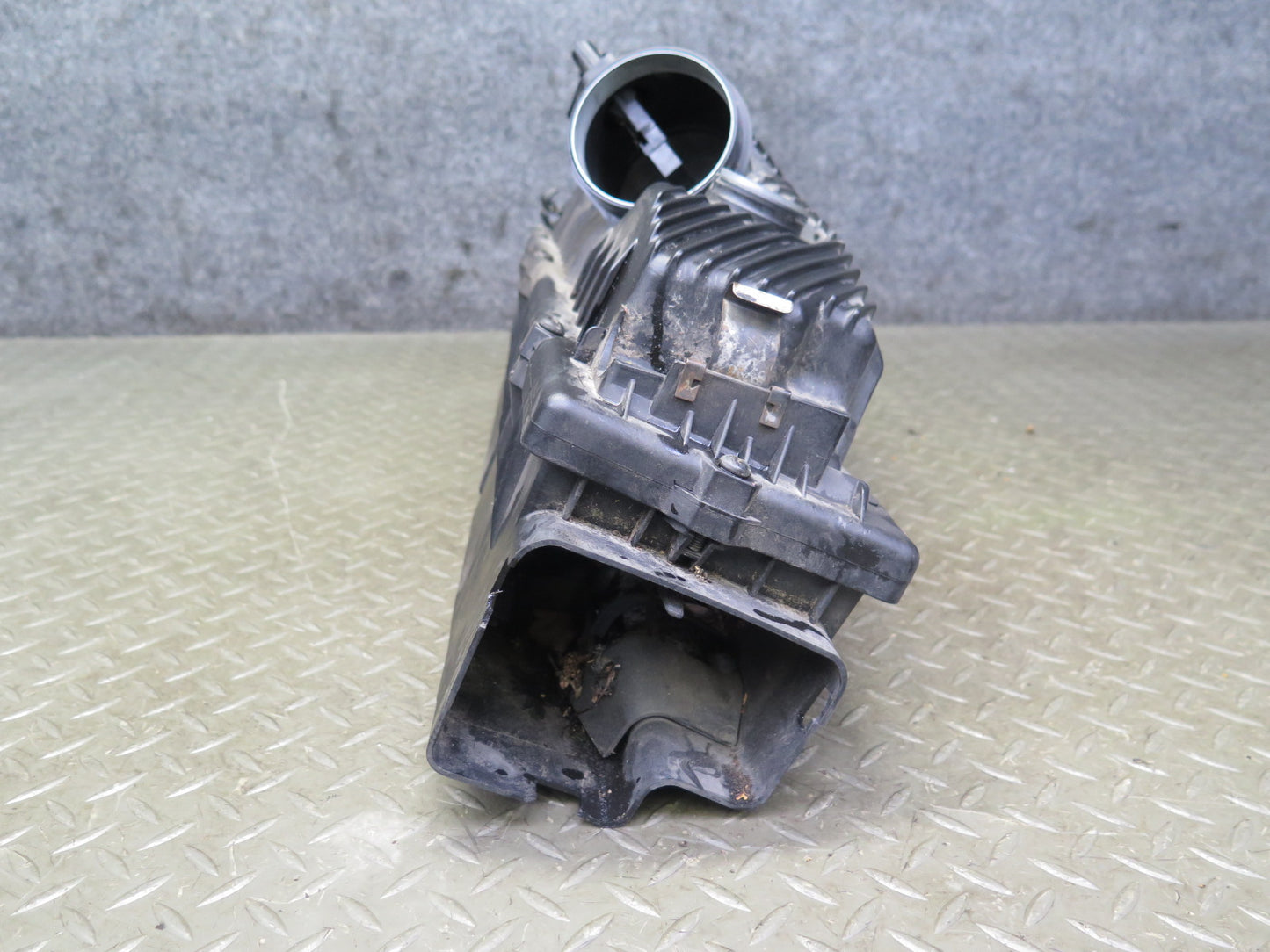 2000-2005 Porsche 911 996 Air Intake Cleaner Filter Box w MAF Sensor
