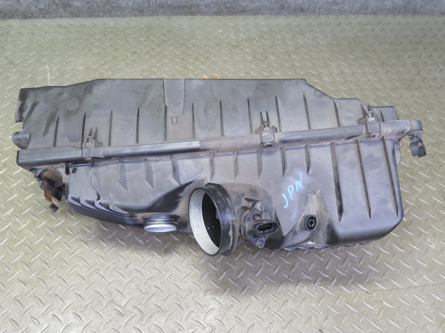 2000-2005 Porsche 911 996 Air Intake Cleaner Filter Box w MAF Sensor