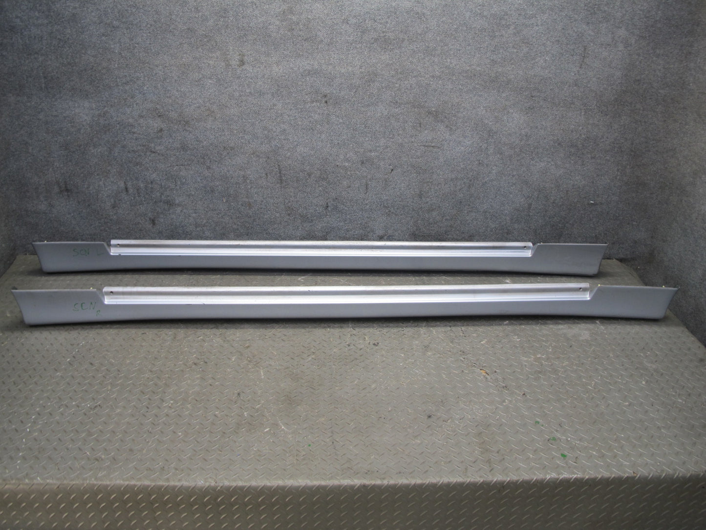 97-00 Lexus JZZ31L SC400 SC300 Set of 2 Side Skirt Rocker Panel Molding OEM