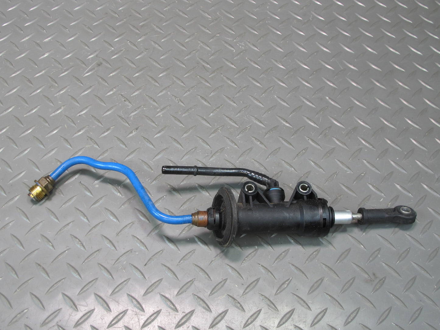 2002-2005 Porsche 911 996 Clutch Master Cylinder