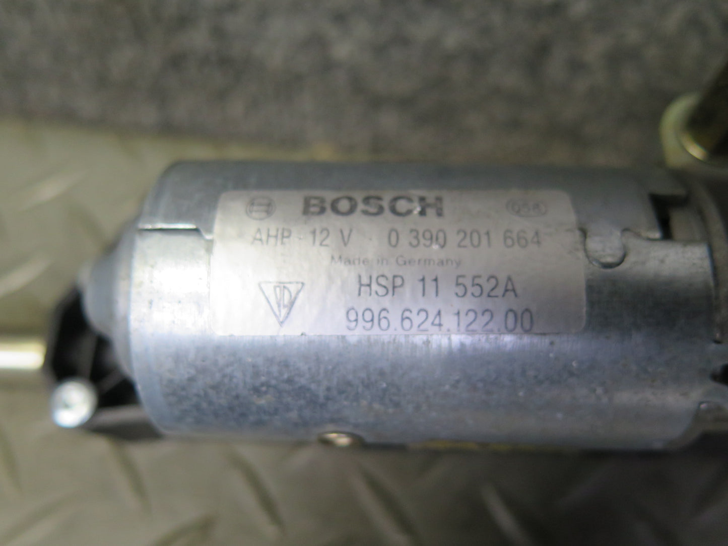 1999-2005 Porsche 911 Carrera 996 Convert TOP Roof Lock Latch Drive Motor Assy