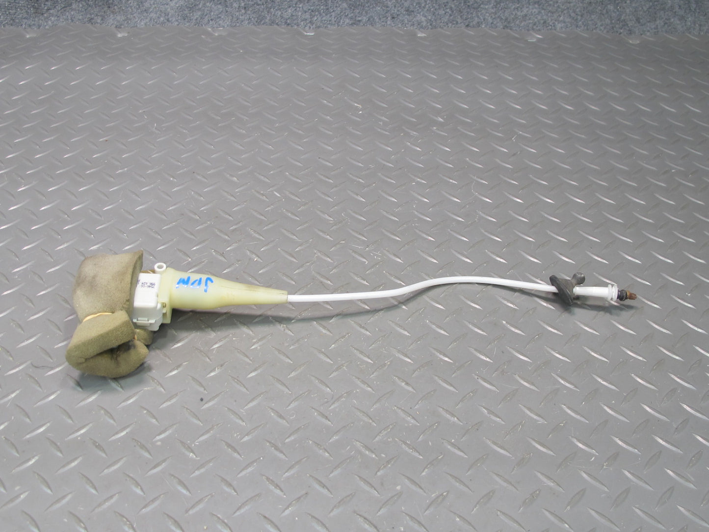 1999-2005 Porsche 911 Carrera 996 Front Hood Lock Latch Actuator