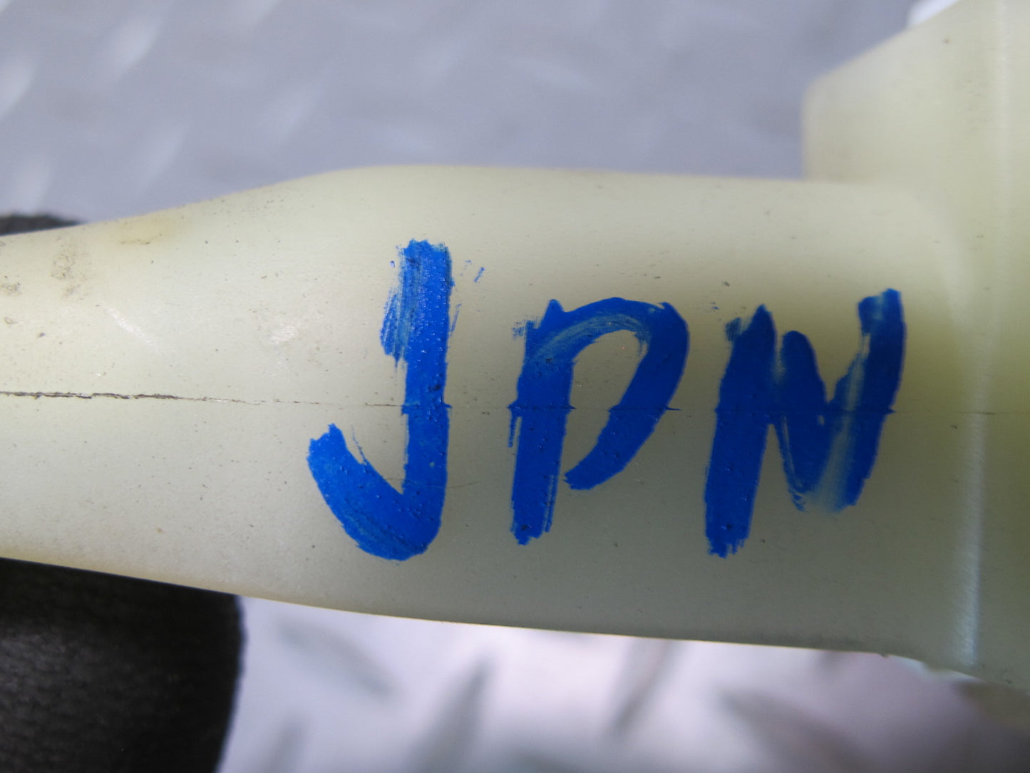 1999-2005 Porsche 911 Carrera 996 Front Hood Lock Latch Actuator