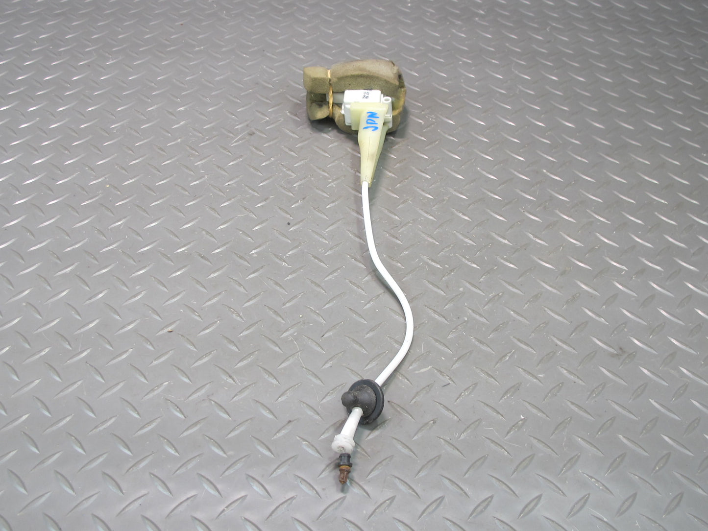 1999-2005 Porsche 911 Carrera 996 Front Hood Lock Latch Actuator