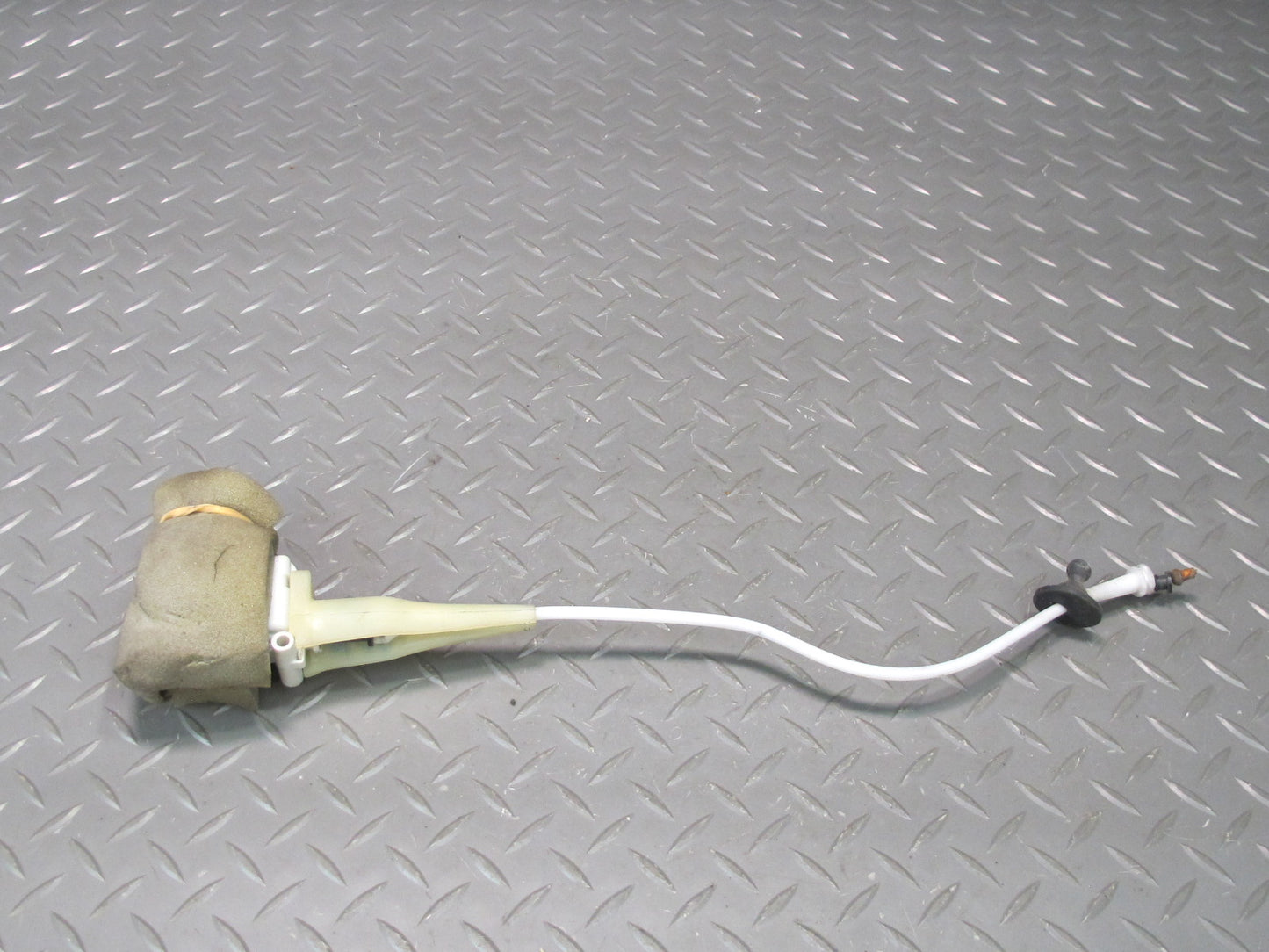 1999-2005 Porsche 911 Carrera 996 Front Hood Lock Latch Actuator