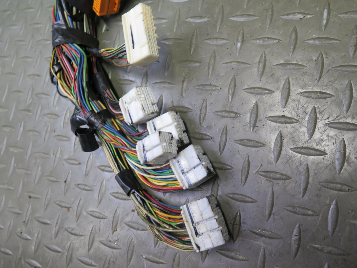 98-00 Lexus JZZ31L SC300 2JZGE A/T Engine Wire Wiring Harness 82121-24780 OEM