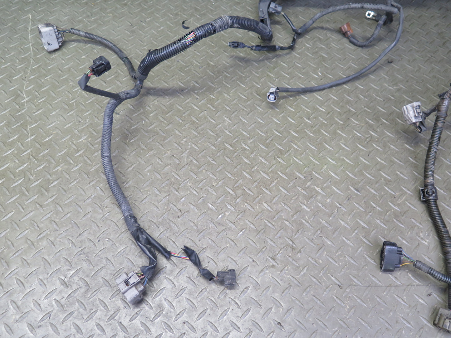 98-00 Lexus JZZ31L SC300 2JZGE A/T Engine Wire Wiring Harness 82121-24780 OEM