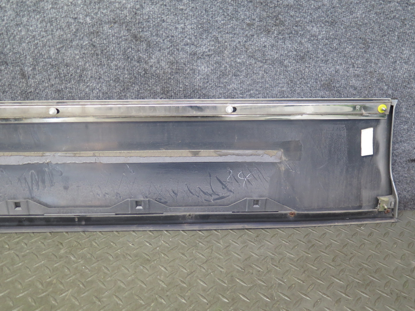 98-05 Lexus GS400 GS430 GS300 Set of 2 Front & Rear Right Door Moulding Trim OEM