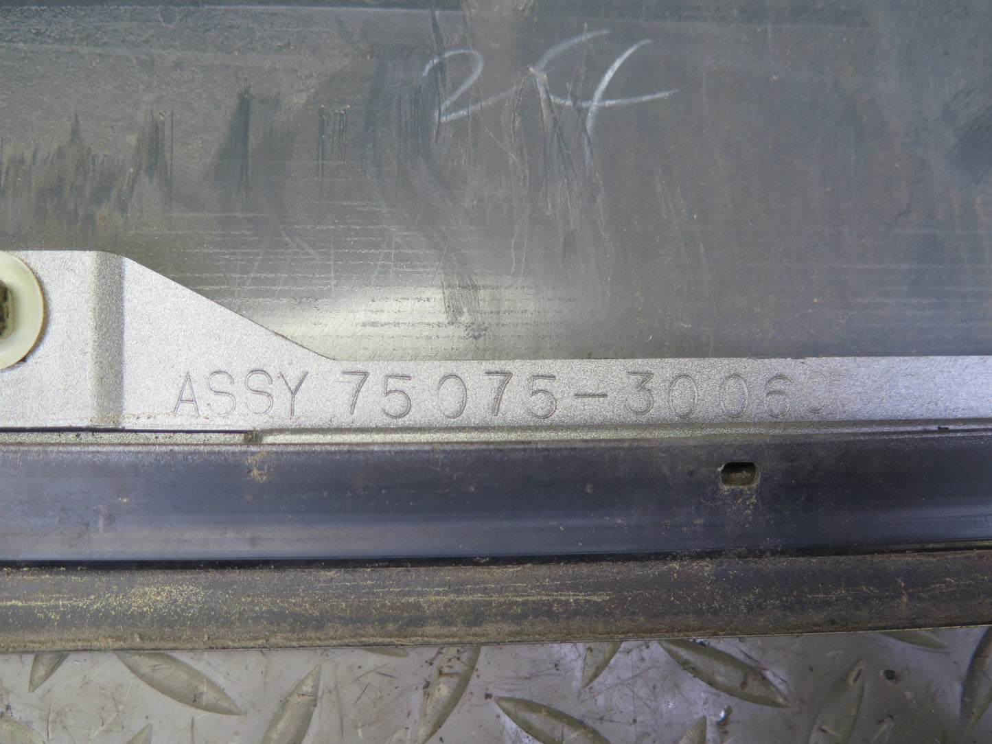 98-05 Lexus GS400 GS430 GS300 Set of 2 Front & Rear Right Door Moulding Trim OEM