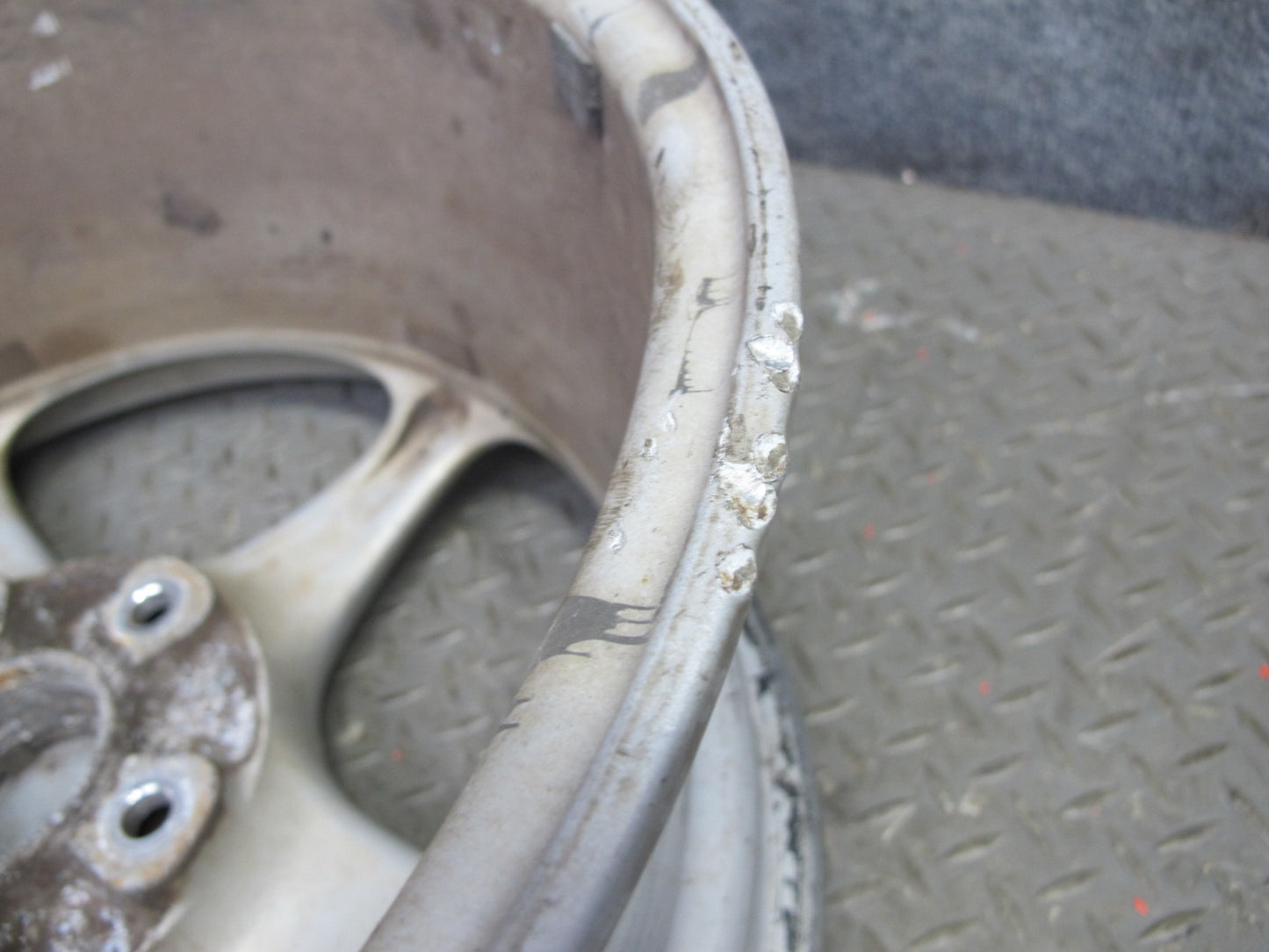 2002-2005 Porsche 911 996 Front Factory R18 18" Alloy Wheel Rim 18x8J ET50