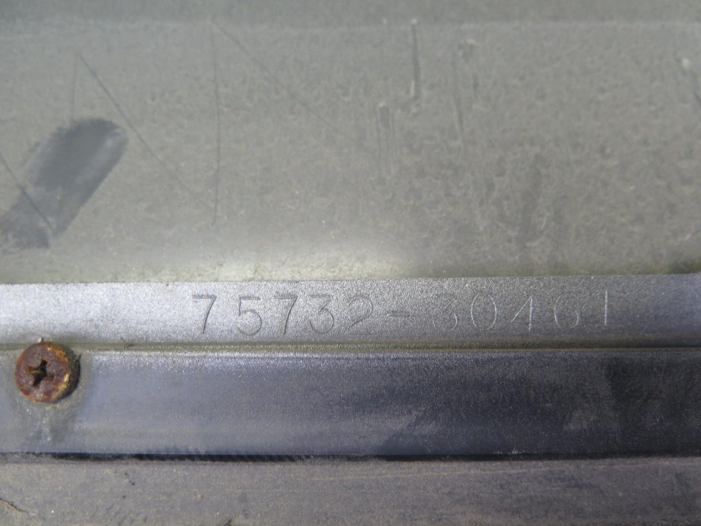 98-05 Lexus GS400 GS430 GS300 Set of 2 Front & Rear Left Door Moulding Trim OEM