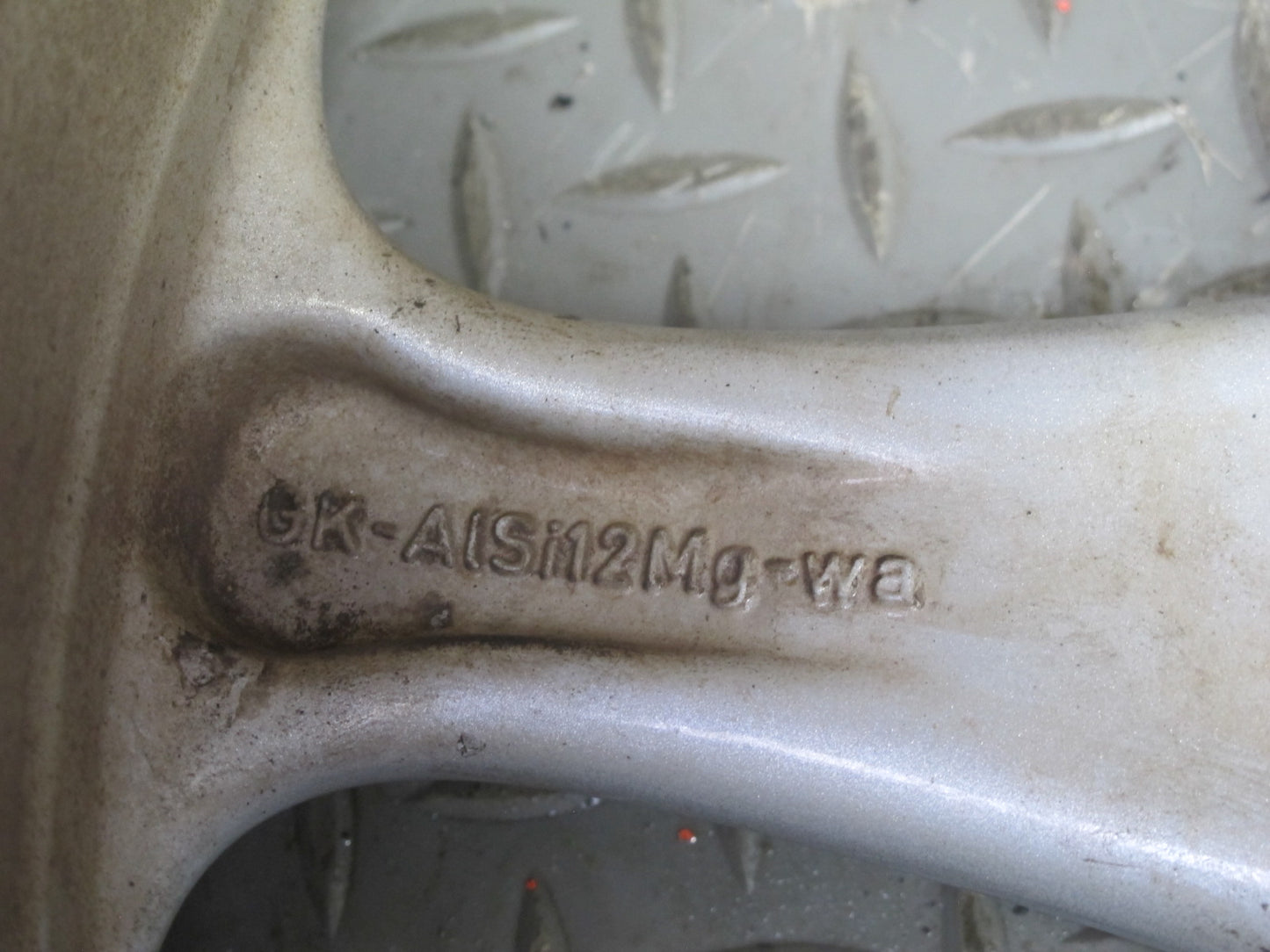 2002-2005 Porsche 911 996 Front Factory R18 18" Alloy Wheel Rim 18x8J ET50