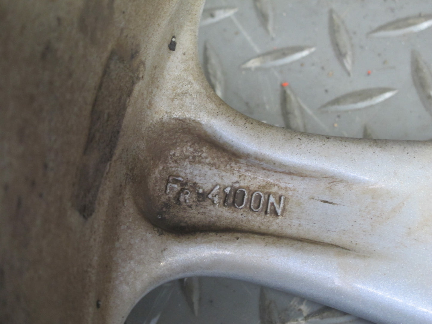 2002-2005 Porsche 911 996 Front Factory R18 18" Alloy Wheel Rim 18x8J ET50