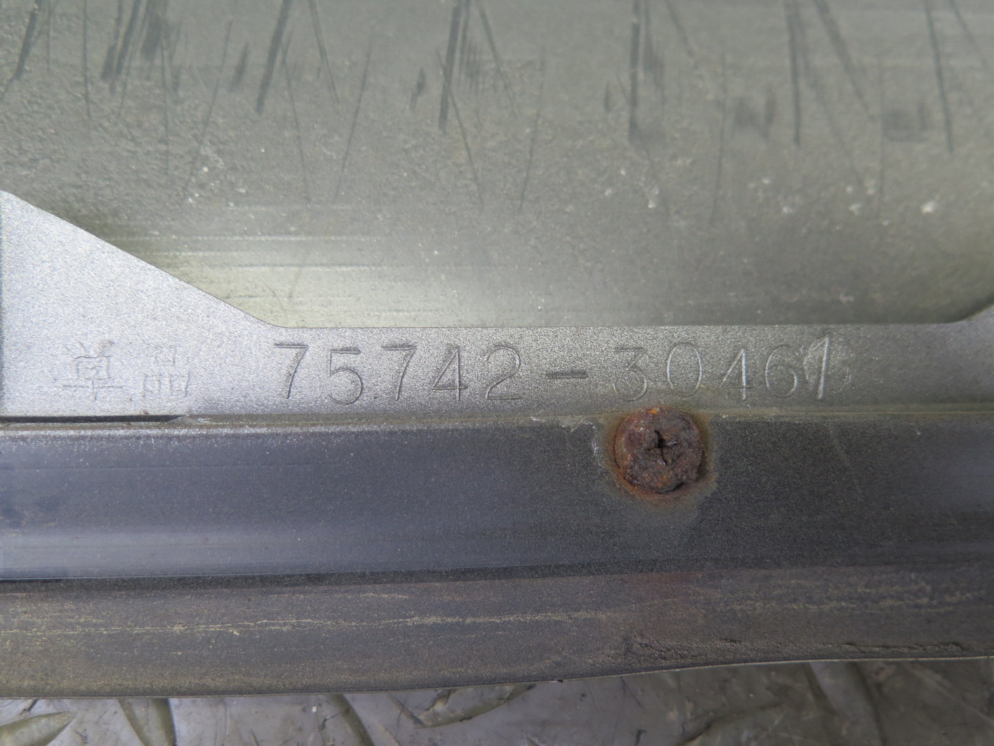 98-05 Lexus GS400 GS430 GS300 Set of 2 Front & Rear Left Door Moulding Trim OEM