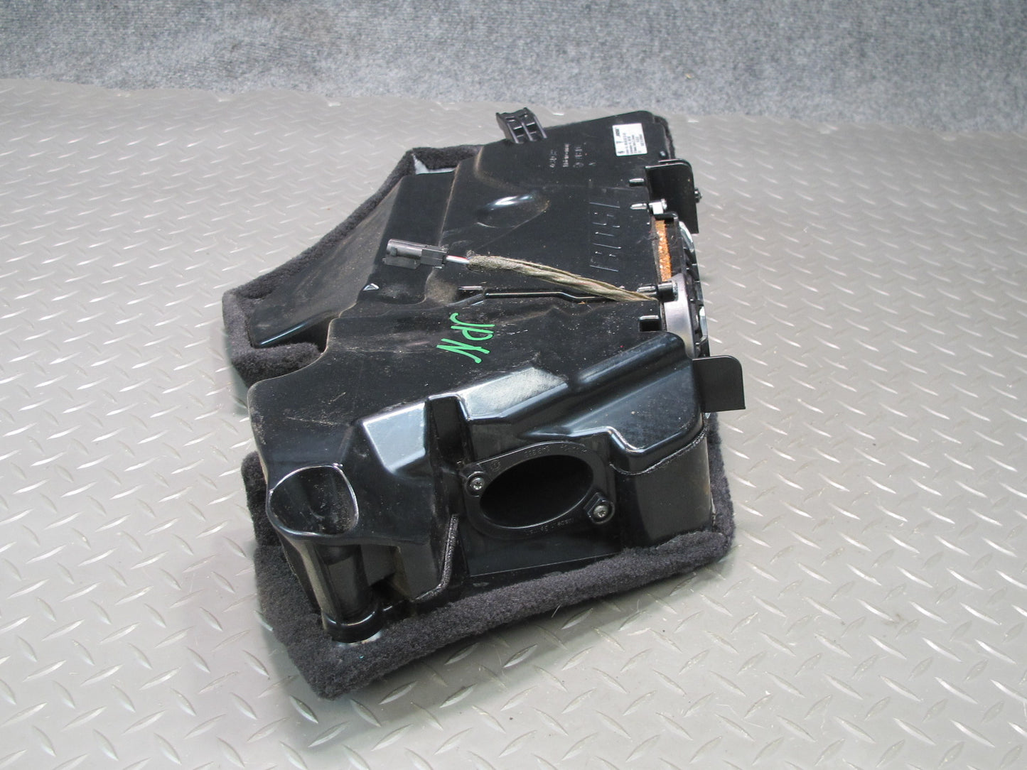 1999-2005 Porsche 911 996 Convertible Bose Subwoofer Speaker Box 99664556700