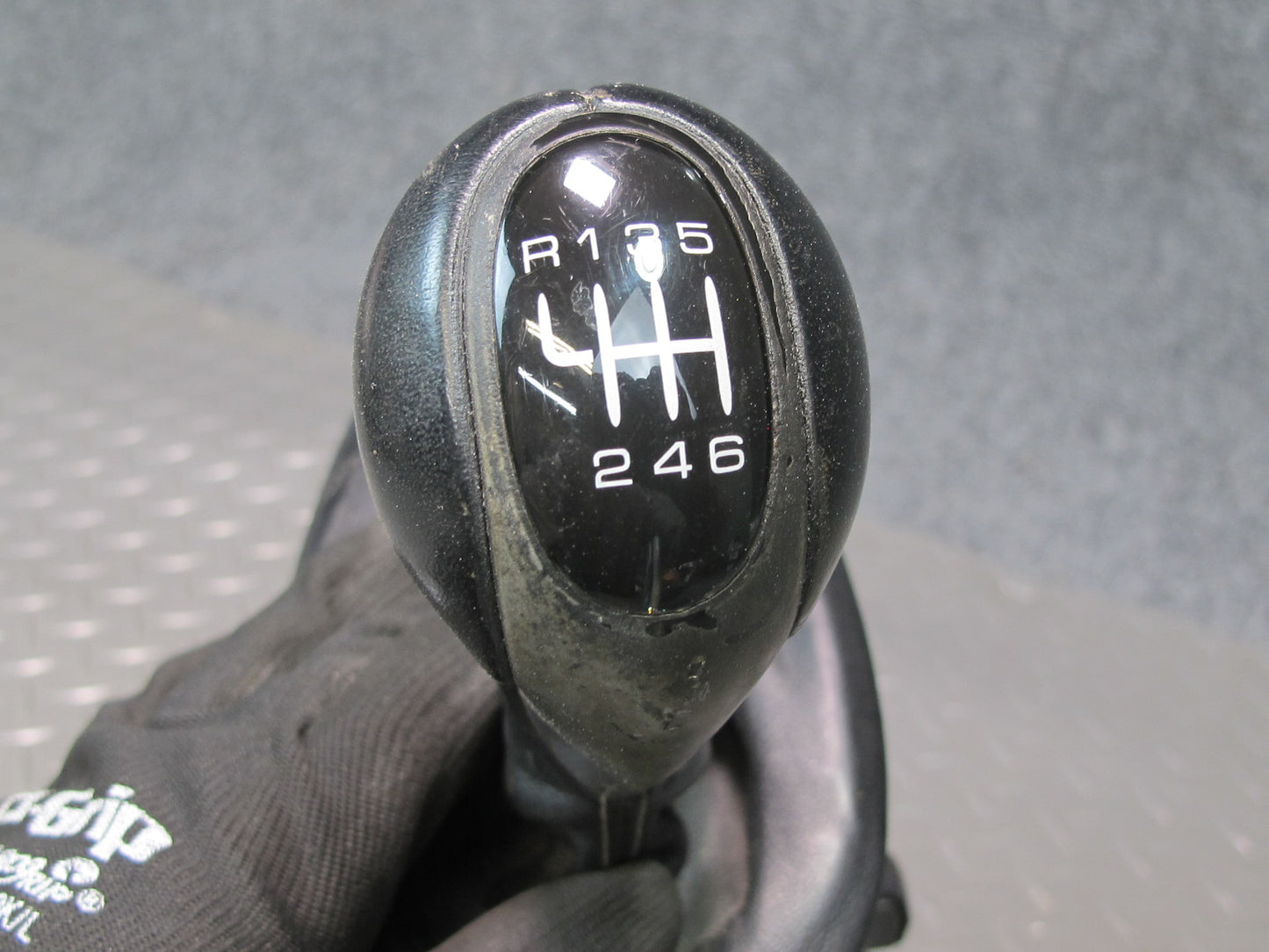 2002 Porsche 911 996 6-SPEED M/T Manual Transmission Shifter Cable Assembly