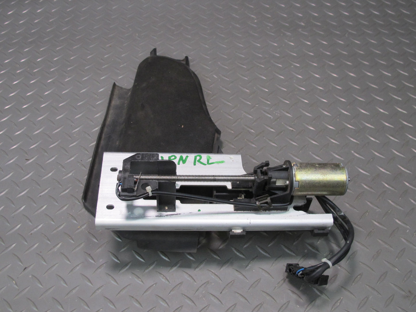 1999-2005 Porsche 911 996 Convertible TOP Roof Lateral Flap Motor Set of 2