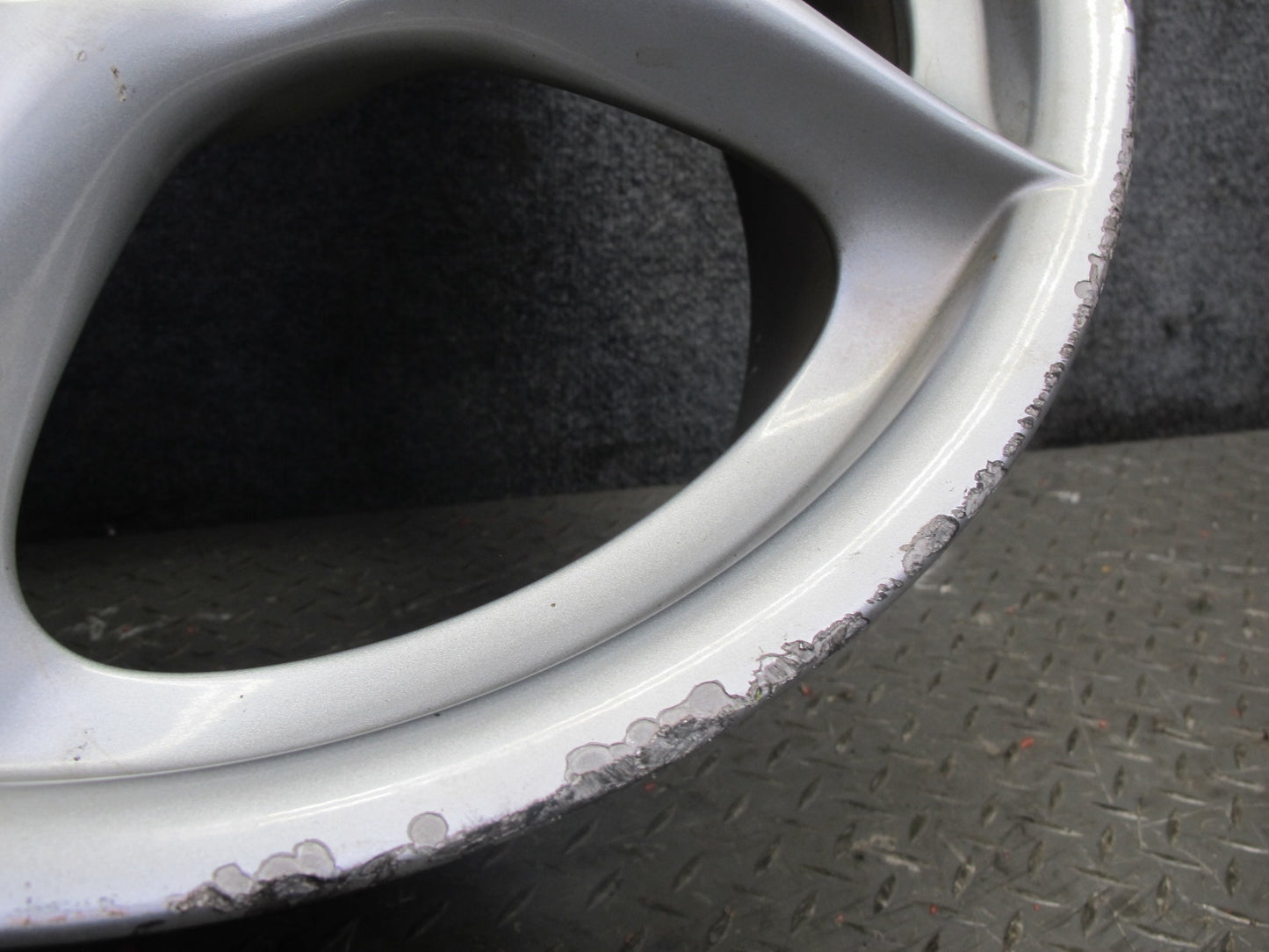 2002-2005 Porsche 911 996 Front Factory R18 18" Alloy Wheel Rim 18x8J ET50