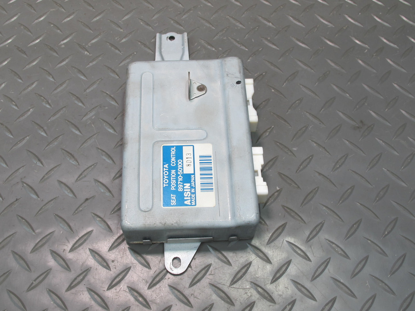 98-99 Lexus UCF20L LS400 Front Left Seat Control Module 89710-50100 OEM