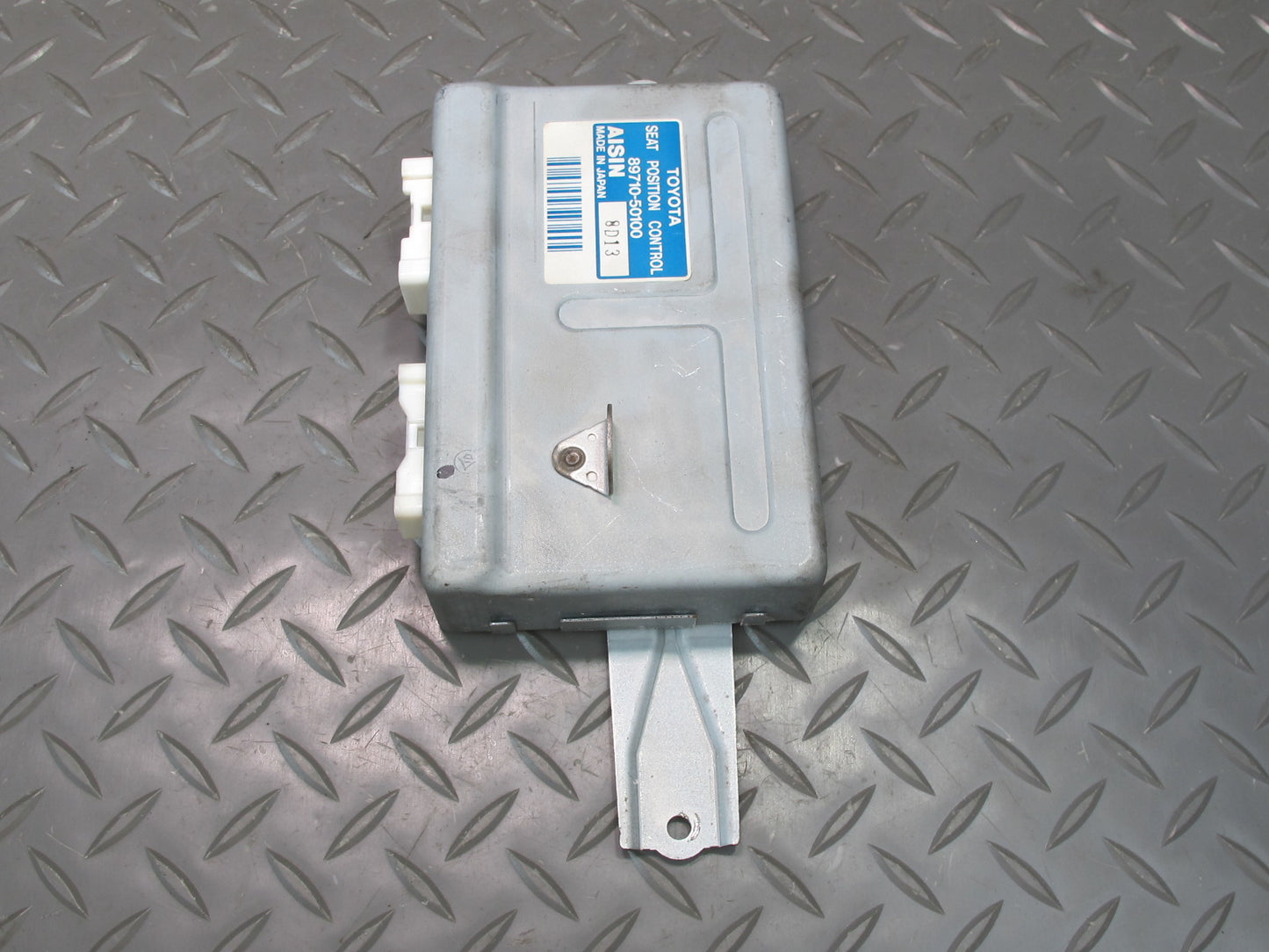 98-99 Lexus UCF20L LS400 Front Left Seat Control Module 89710-50100 OEM