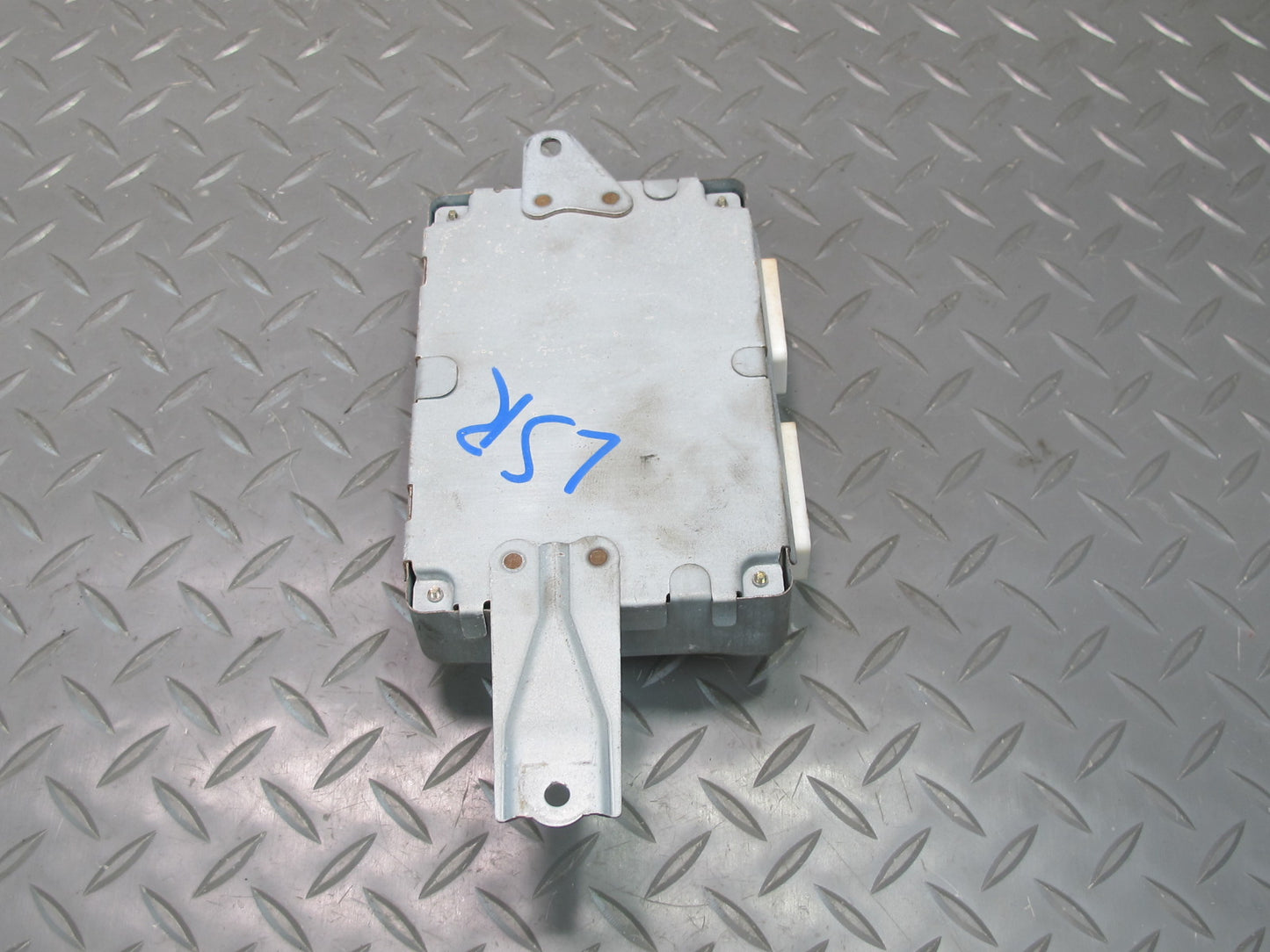 98-99 Lexus UCF20L LS400 Front Left Seat Control Module 89710-50100 OEM