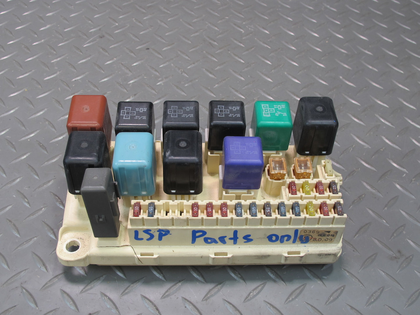 04-06 Lexus UCF30L LS430 Power Distribution Fuse Relay Junction Box Module OEM