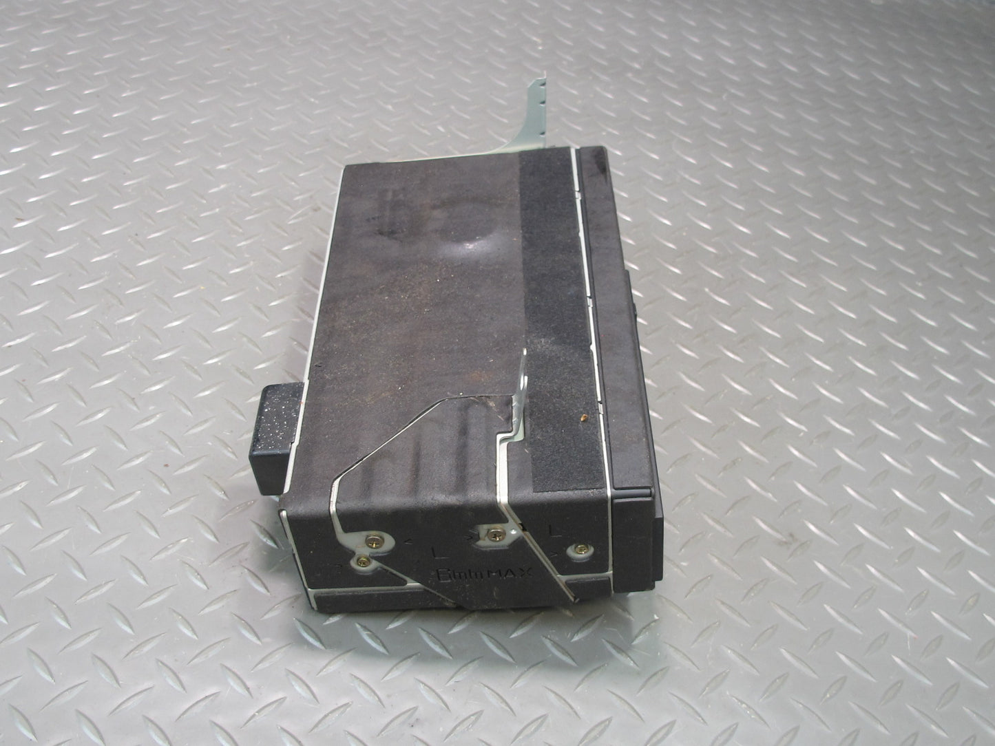 98-00 Lexus LS400 Pioneer CD Changer Player NO Magazine 86270-50130 OEM