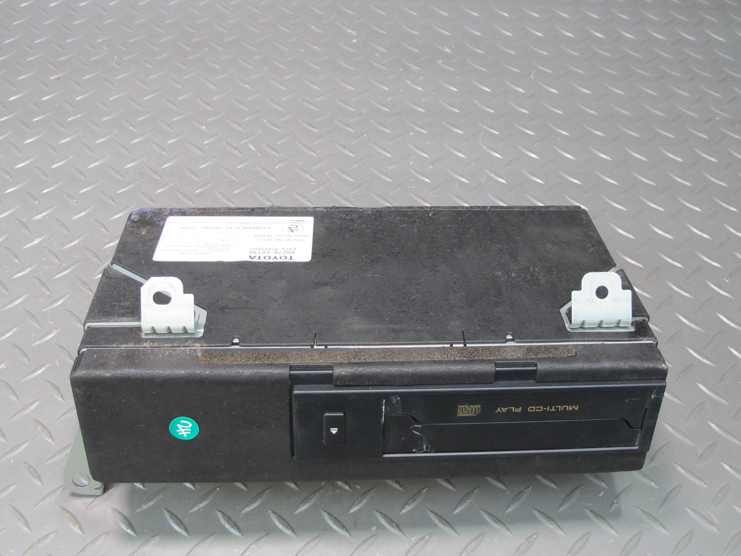 98-00 Lexus LS400 Pioneer CD Changer Player NO Magazine 86270-50130 OEM