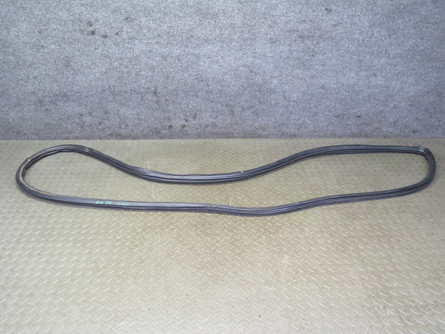 92-00 Lexus JZZ31L SC400 SC300 Front Right Door Weatherstrip Rubber Seal OEM