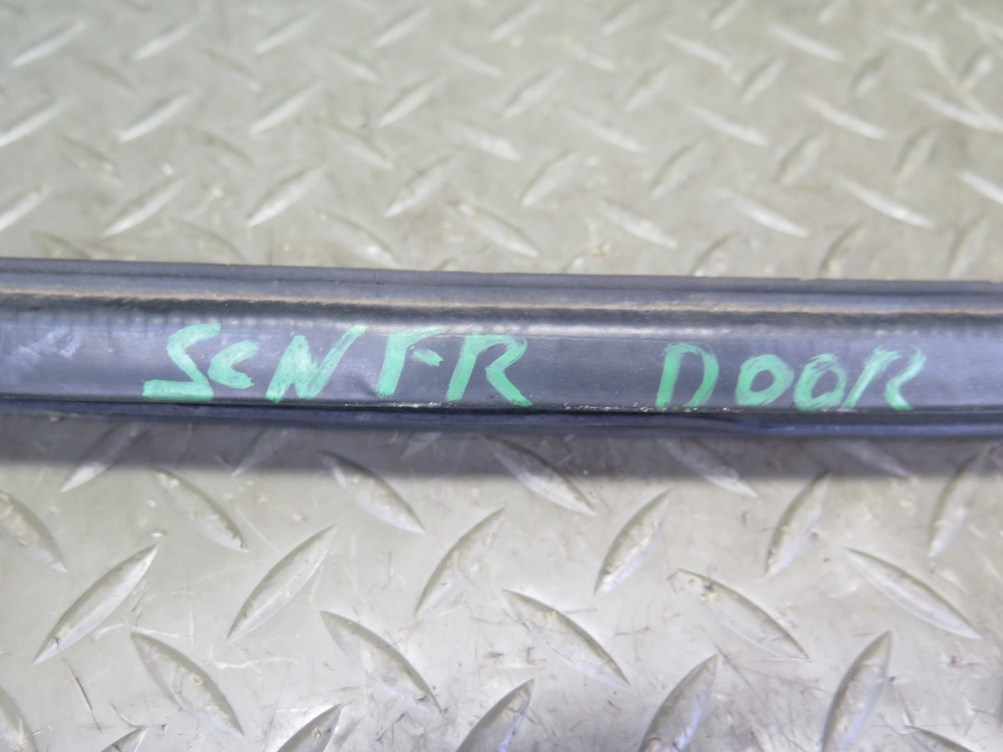 92-00 Lexus JZZ31L SC400 SC300 Front Right Door Weatherstrip Rubber Seal OEM