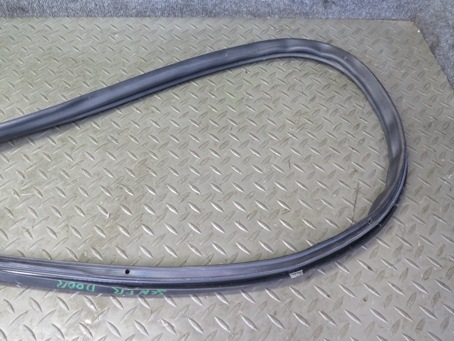 92-00 Lexus JZZ31L SC400 SC300 Front Right Door Weatherstrip Rubber Seal OEM
