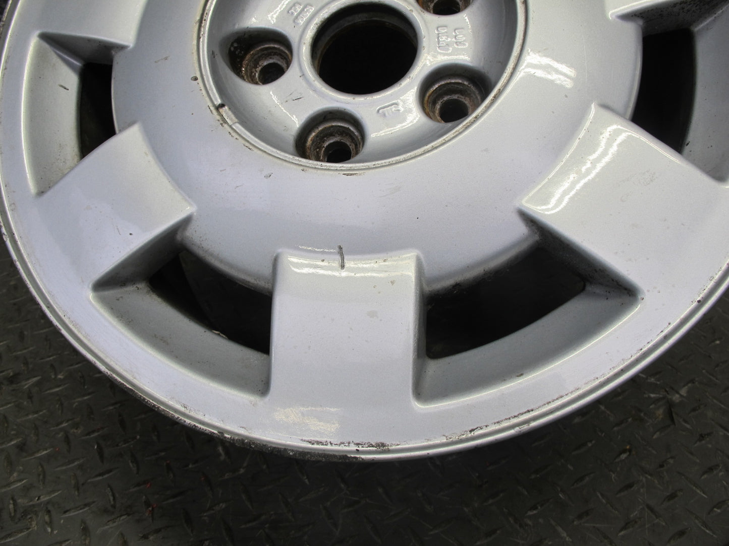 99-03 VW Eurovan T4 Factory R15" Alloy Wheel Rim 15x7J ET46 OEM