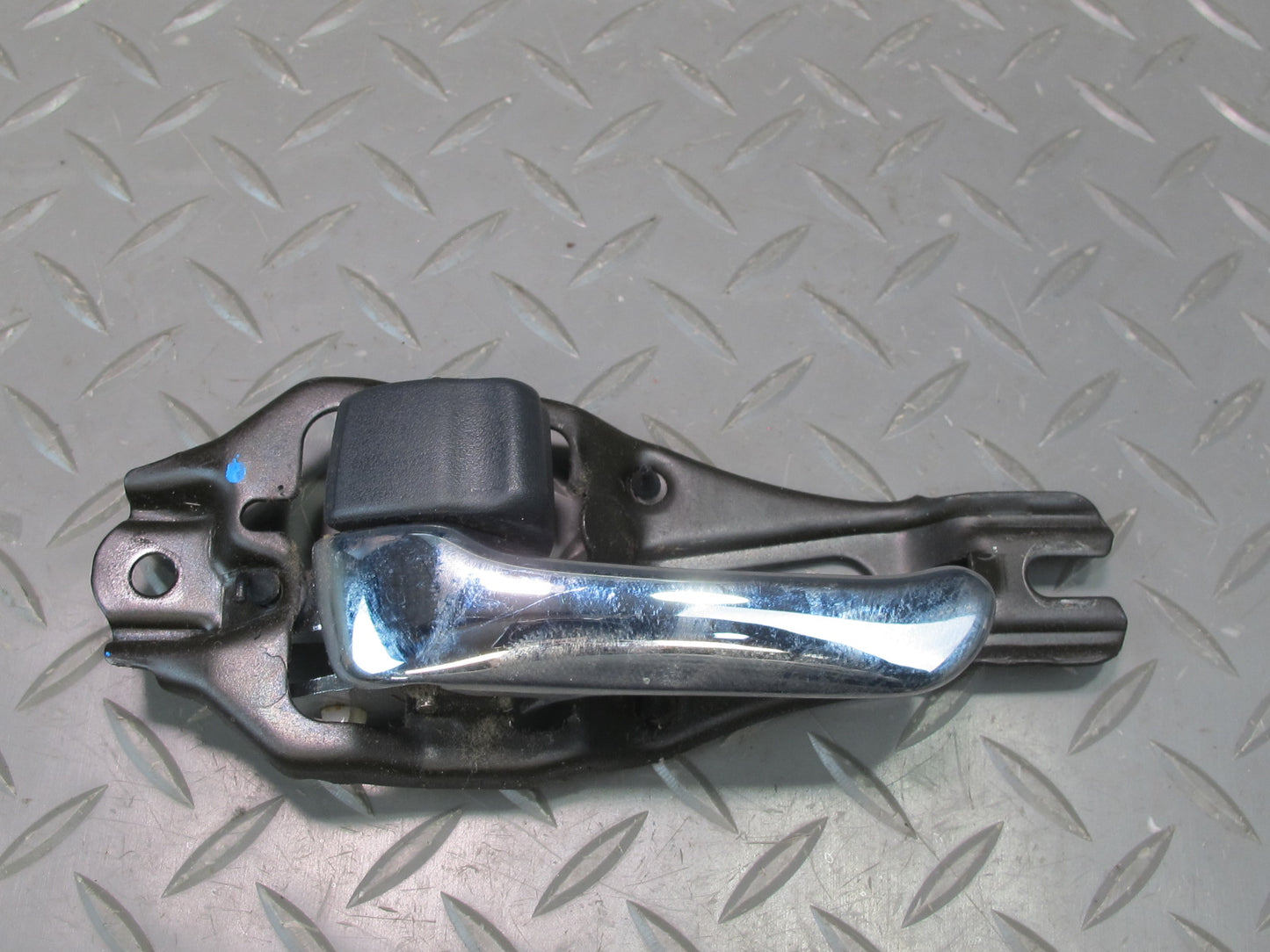 95-00 Lexus UCF20L LS400 Rear Left Interior Door Handle OEM