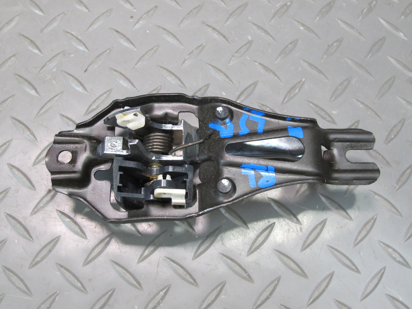 95-00 Lexus UCF20L LS400 Rear Left Interior Door Handle OEM