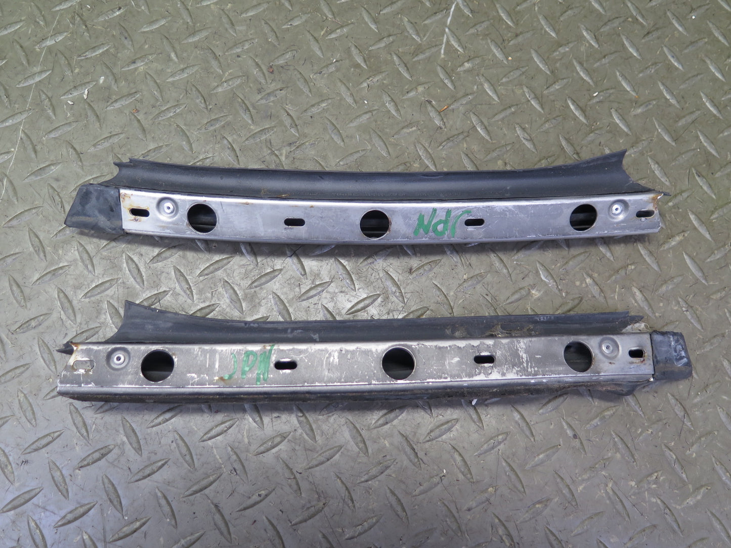 1999-2004 Porsche 911 996 Convertible TOP Roof Frame Rubber Seal Gasket Set